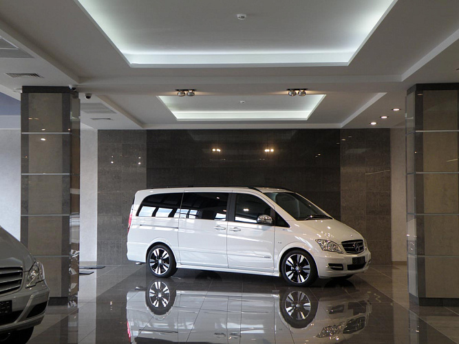 Автосалон Mercedes-Benz - освещение рис.3